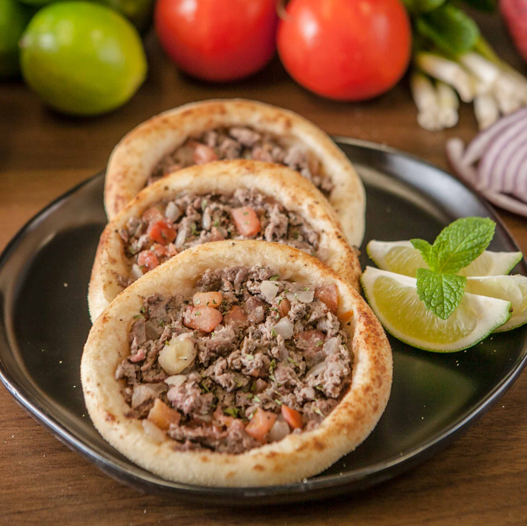 Sfiha’s | restaurant | 6601 Old Winter Garden Rd Ste 108, Orlando, FL 32835, USA | 3218006765 OR +1 321-800-6765