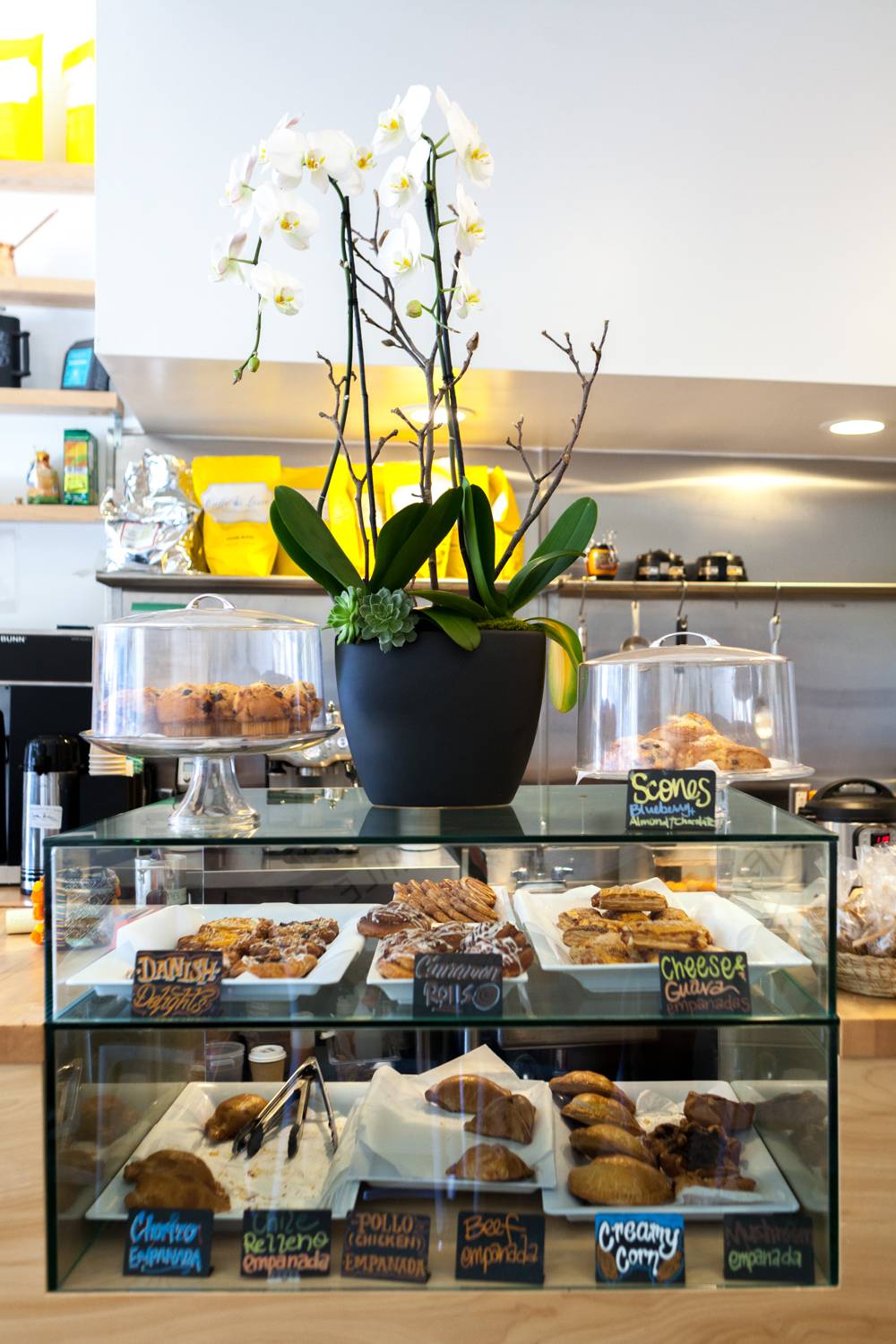 Cafe Panamericana | restaurant | 8781 Pico Blvd, Los Angeles, CA 90035, USA | 3107953935 OR +1 310-795-3935