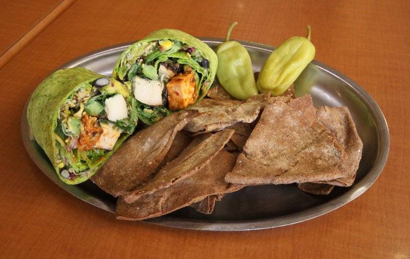 Salata | restaurant | 2170 Town Square Pl, Sugar Land, TX 77479, USA | 8328864582 OR +1 832-886-4582