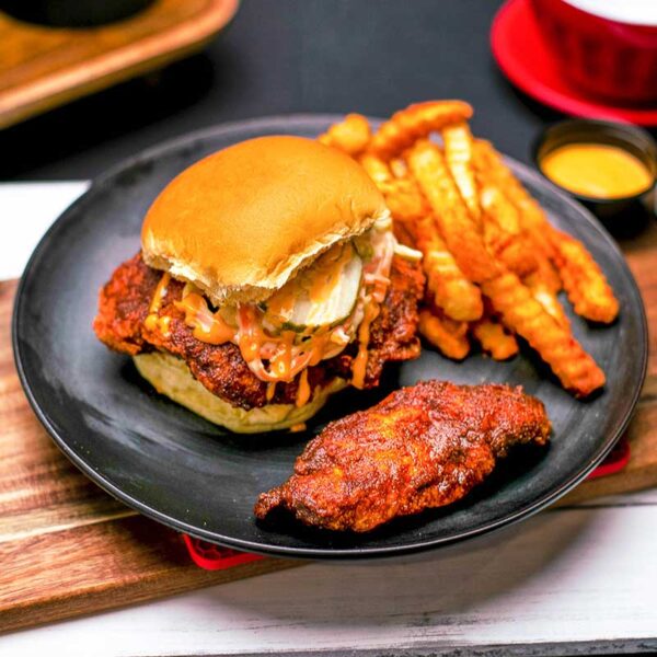 Nashboro Hot Chicken | restaurant | 22818 Vanowen St, West Hills, CA 91307, USA | 4158765163 OR +1 415-876-5163