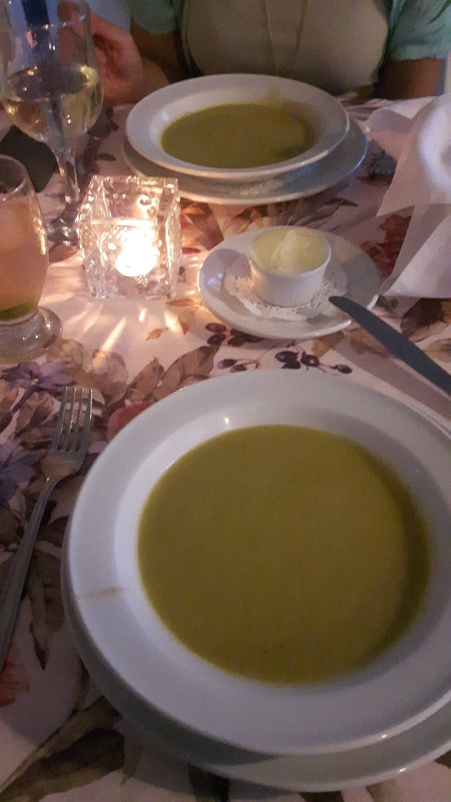 Restaurant chez Mallet | restaurant | 1320 Boulevard Mercure, Drummondville, QC J2B 3M2, Canada | 8194756965 OR +1 819-475-6965