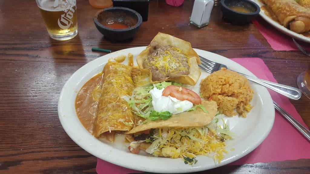 Las Cazuelas Mexican & Seafood Restaurant | restaurant | 16551 N Dysart Rd, Surprise, AZ 85378, USA | 6239771702 OR +1 623-977-1702