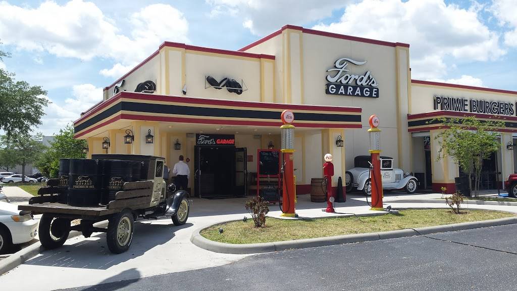 Fords Garage | restaurant | 11105 Causeway Blvd, Brandon, FL 33511, USA | 8136613673 OR +1 813-661-3673