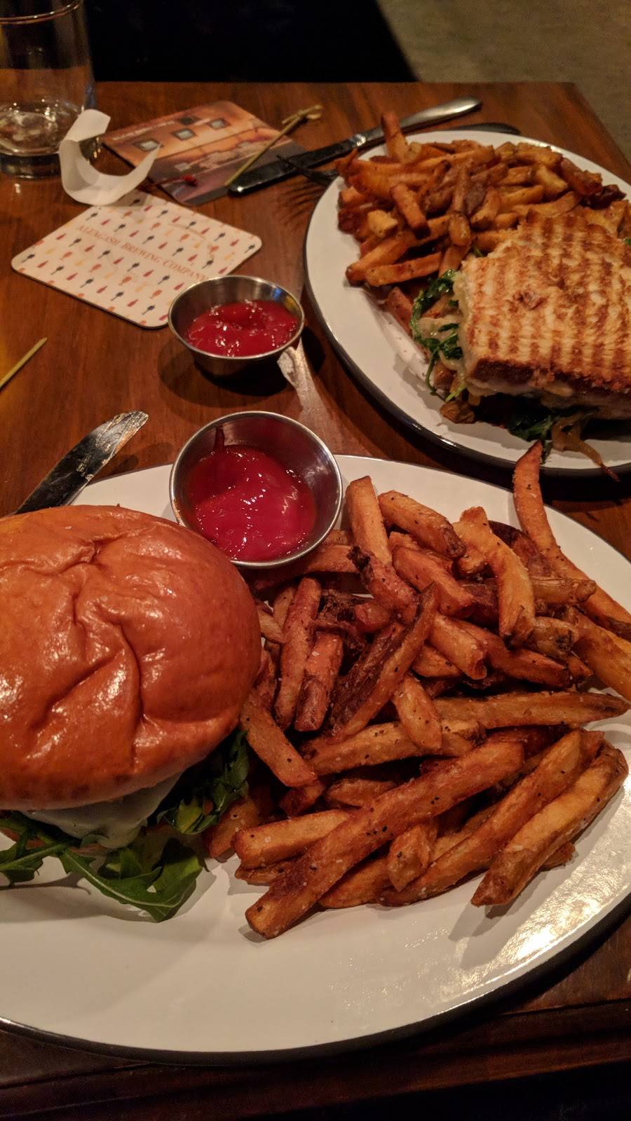 The Indo | restaurant | 298 Cabot St, Beverly, MA 01915, USA | 9789692008 OR +1 978-969-2008