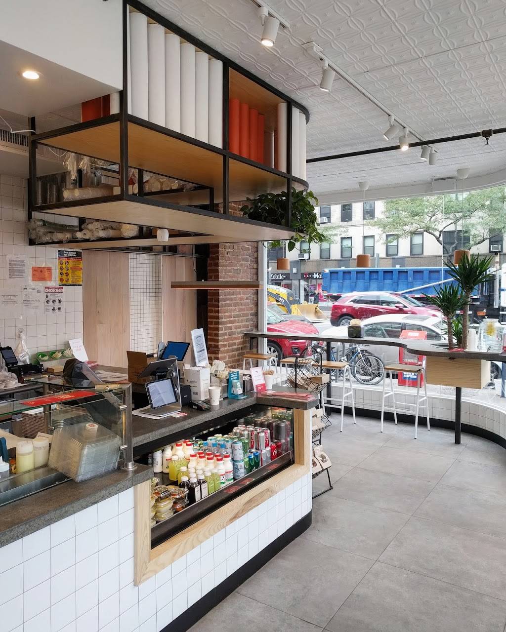 Flē-Flē Grill | restaurant | 254 8th Ave, New York, NY 10011, USA | 6467191812 OR +1 646-719-1812