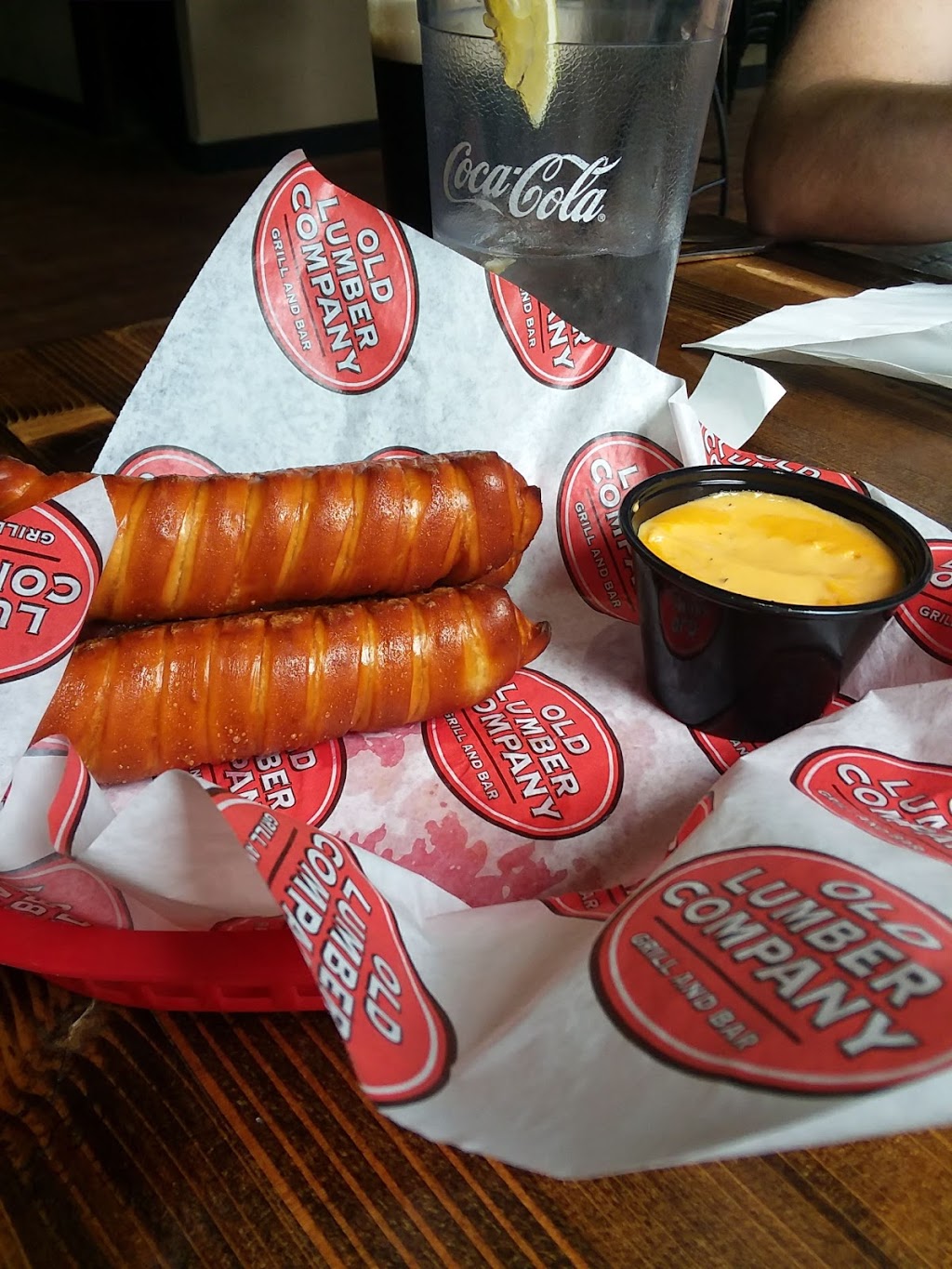 Old Lumber Company Grill and Bar | restaurant | 15 Court St, Vermillion, SD 57069, USA | 6056589663 OR +1 605-658-9663