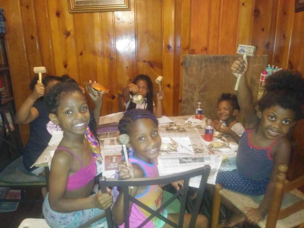 DR Seafood & Catering | restaurant | 6803 Washington Blvd, Elkridge, MD 21075, USA | 4438449870 OR +1 443-844-9870