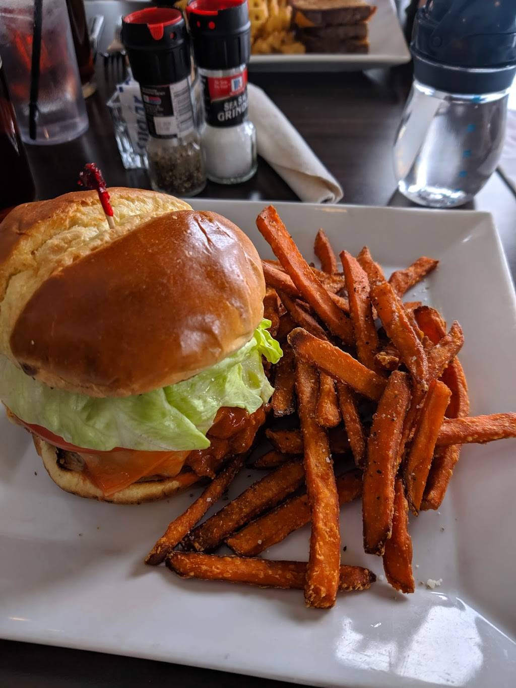 Prairie House Grill | restaurant | 11900 108th St, Pleasant Prairie, WI 53158, USA | 2628573540 OR +1 262-857-3540