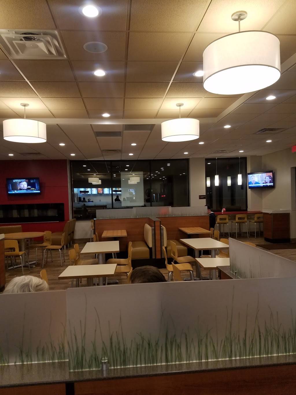 Wendys | restaurant | 2631 Airport Rd, Jackson, MI 49202, USA | 5177825078 OR +1 517-782-5078