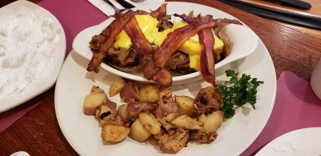 Duesenbergs American Cafe and Grill | restaurant | 10 Mellor Ave, Catonsville, MD 21228, USA | 4107477333 OR +1 410-747-7333