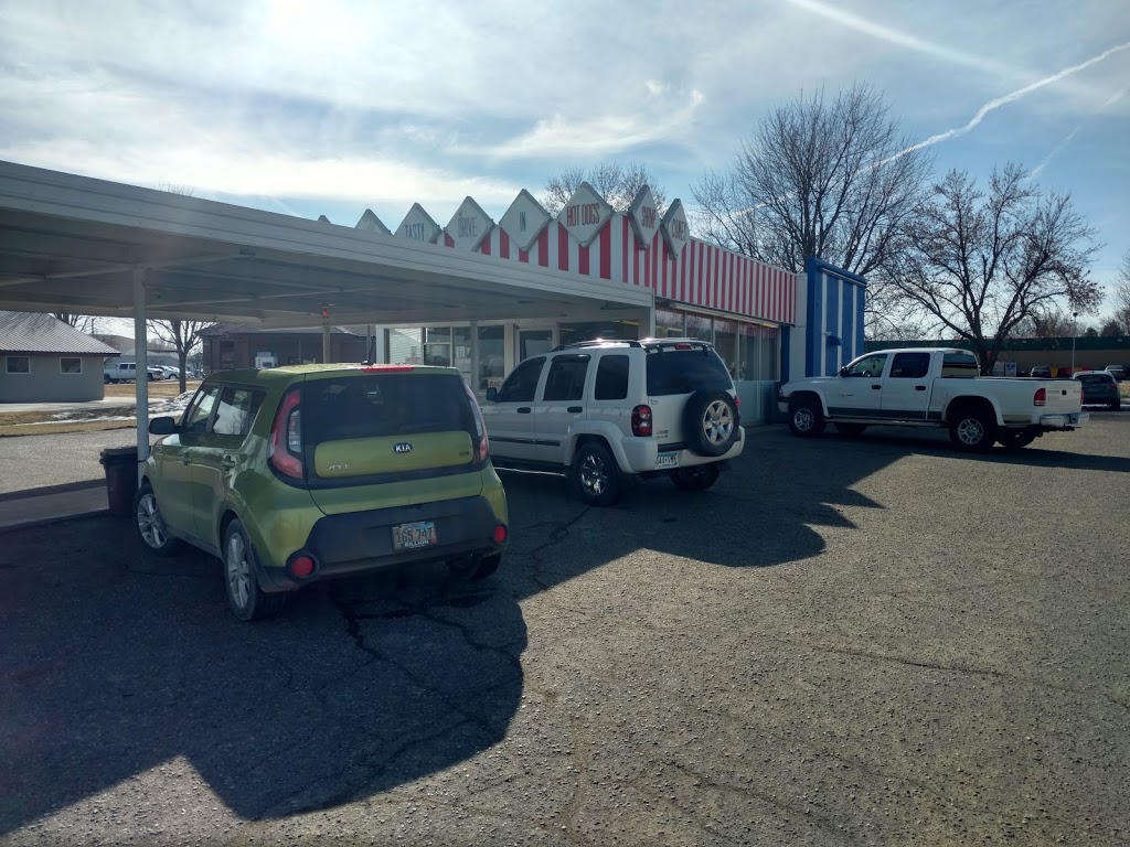 Tasty Drive In | restaurant | 804 S Kniss Ave, Luverne, MN 56156, USA | 5072838317 OR +1 507-283-8317