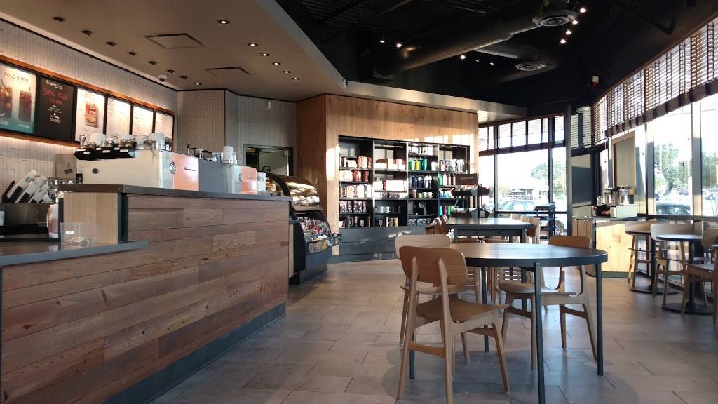 Starbucks | cafe | 110 N Interstate Hwy 35, Round Rock, TX 78681, USA | 5128284212 OR +1 512-828-4212