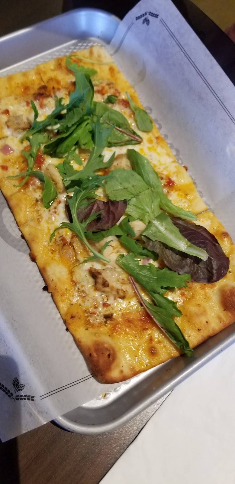 The Casual Pint of Smyrna | restaurant | 427 Sam Ridley Pkwy W, Smyrna, TN 37167, USA | 6154627421 OR +1 615-462-7421