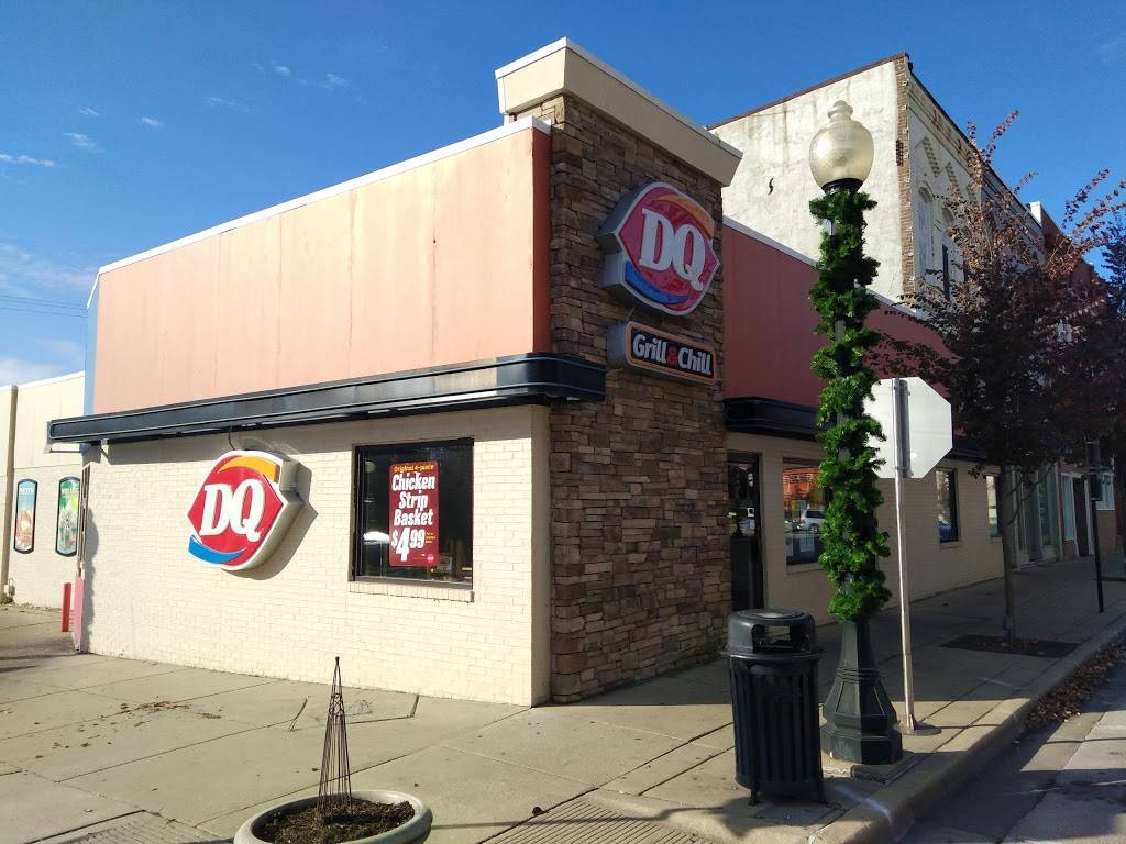 Dairy Queen Grill & Chill | restaurant | 101 W Main St, Monticello, IL 61856, USA | 2177627641 OR +1 217-762-7641