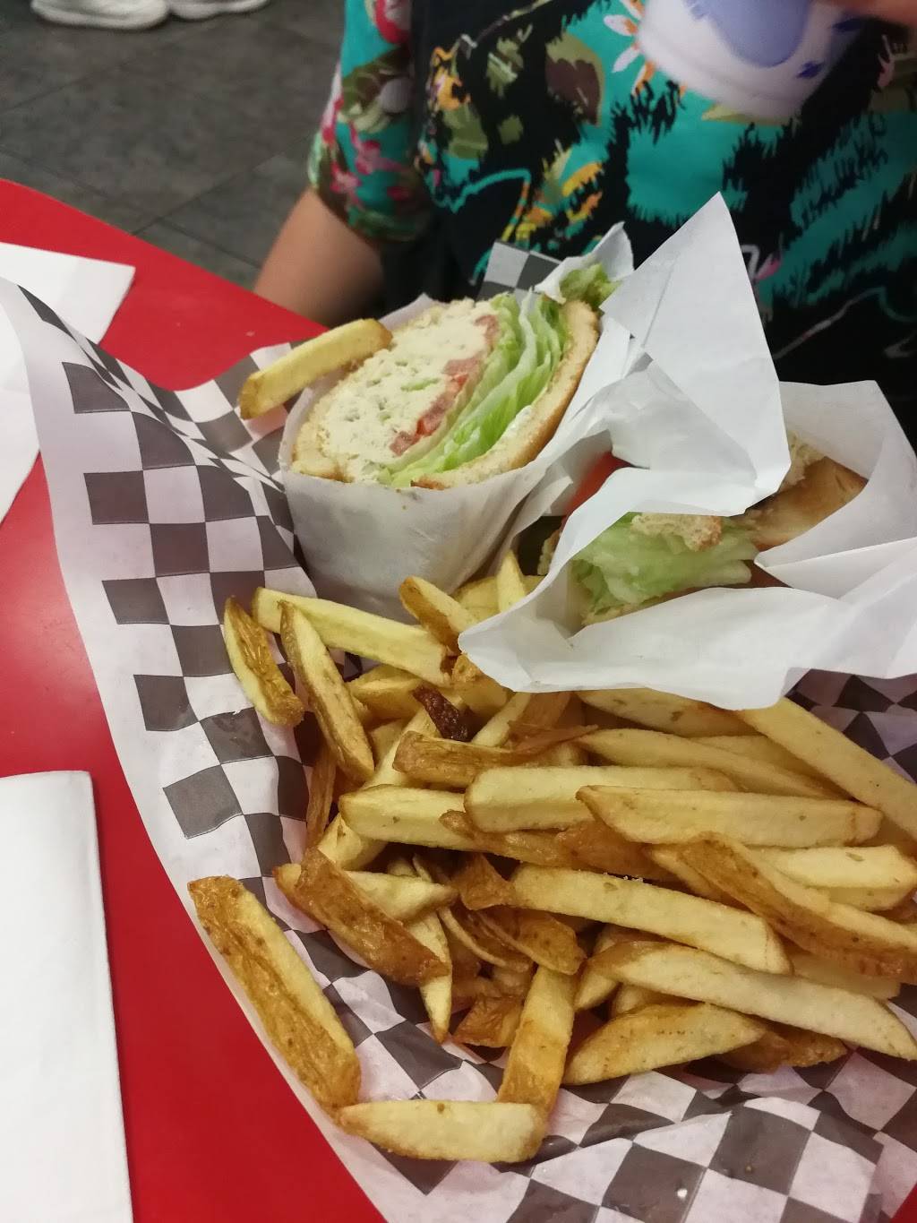 Andys No 4 Burgers | restaurant | 83699 Indio Blvd, Indio, CA 92201, USA | 7603965792 OR +1 760-396-5792