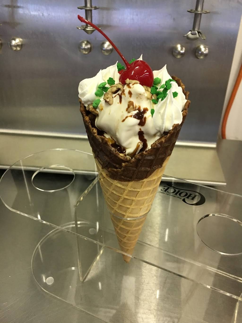 Taylors Dairy Joy | restaurant | 1205 E Rte 66, Lebanon, MO 65536, USA | 4175323450 OR +1 417-532-3450