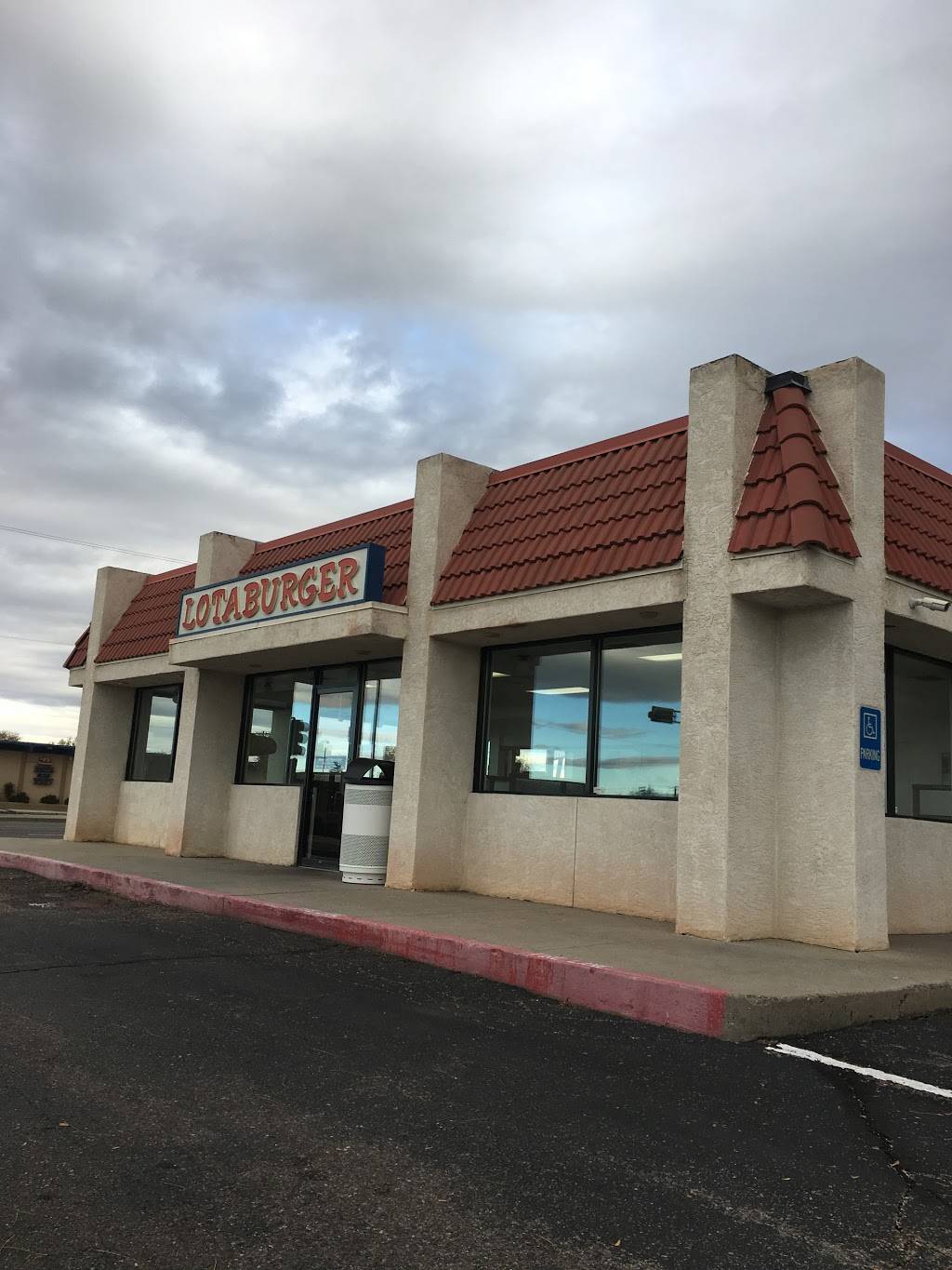 Blakes Lotaburger | restaurant | 2100 Eubank Blvd NE, Albuquerque, NM 87112, USA | 5052963535 OR +1 505-296-3535