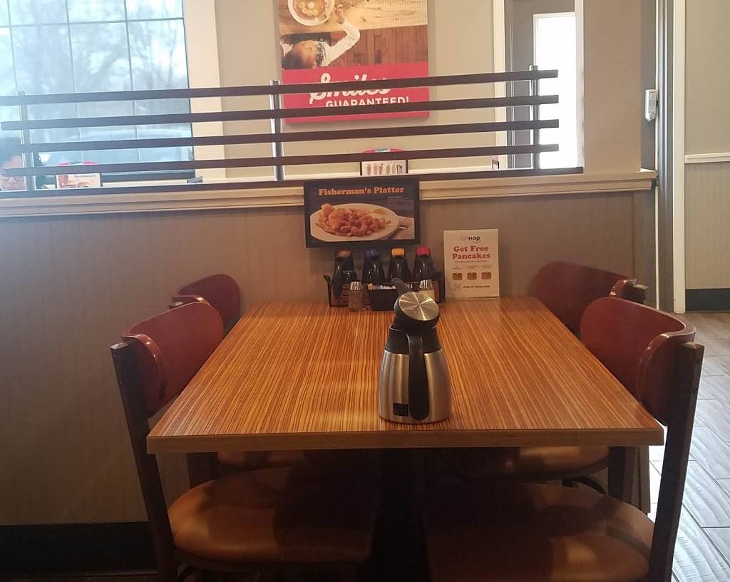 IHOP | restaurant | 17 Medway Rd, Milford, MA 01757, USA | 5082444904 OR +1 508-244-4904