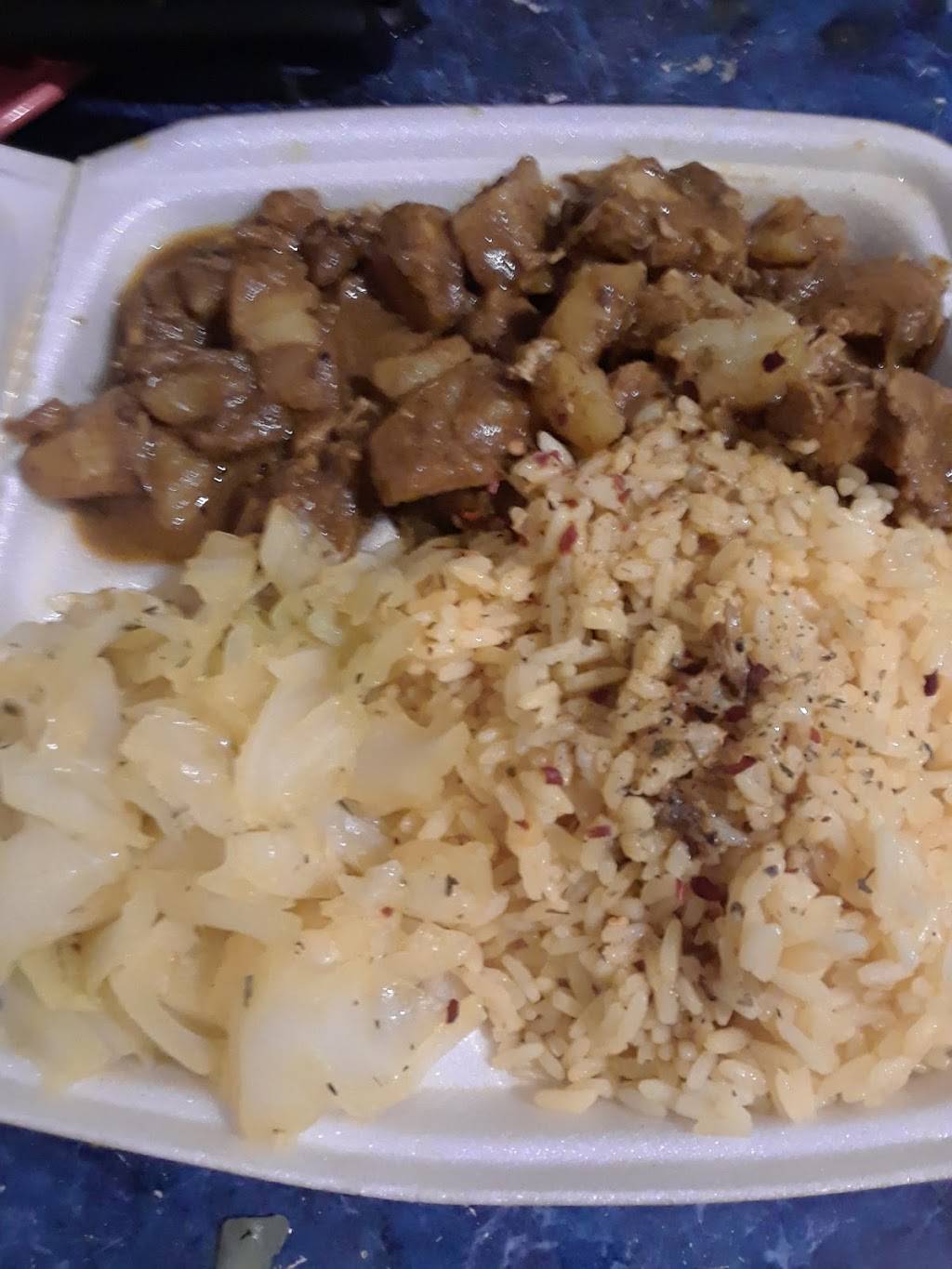 Oasis Caribbean Restaurant | restaurant | 450c Oakley Ave, Lynchburg, VA 24501, USA | 4344442579 OR +1 434-444-2579