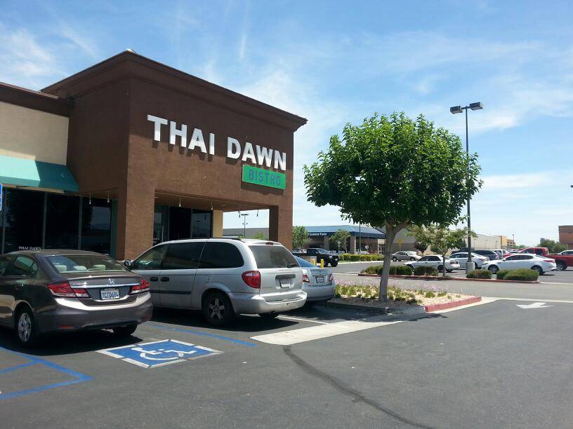 Thai Dawn Bistro | restaurant | 14317 Bear Valley Rd, Victorville, CA 92392, USA | 7602447600 OR +1 760-244-7600