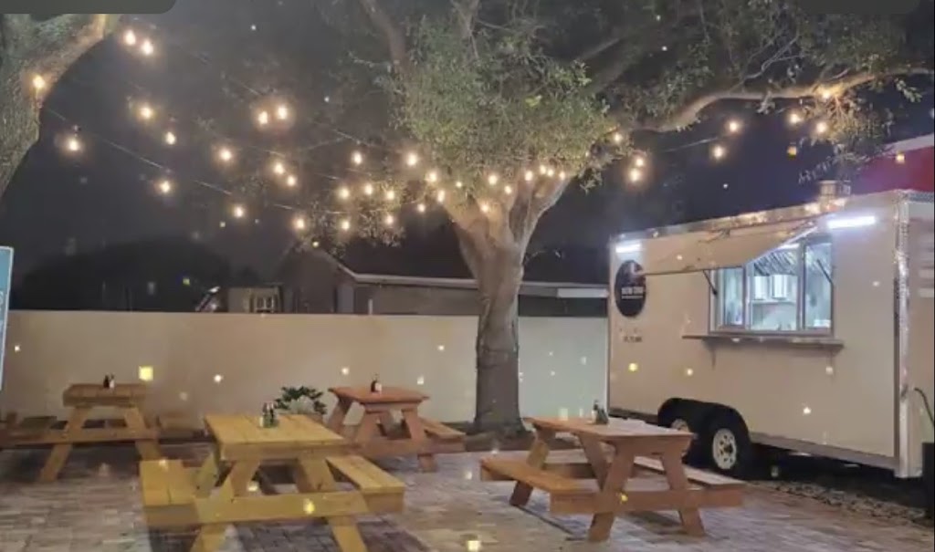 Bistro Truck | restaurant | 900 E 49th St, Hialeah, FL 33013, USA | 3057723690 OR +1 305-772-3690