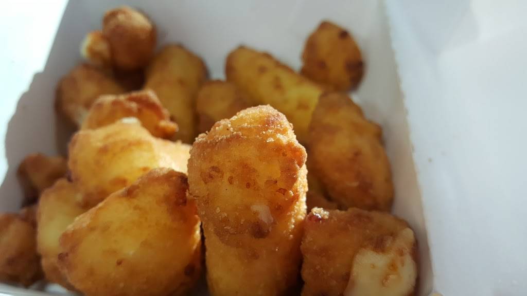 A&W | restaurant | 1910 W Ben White Blvd, Austin, TX 78704, USA | 5127077652 OR +1 512-707-7652