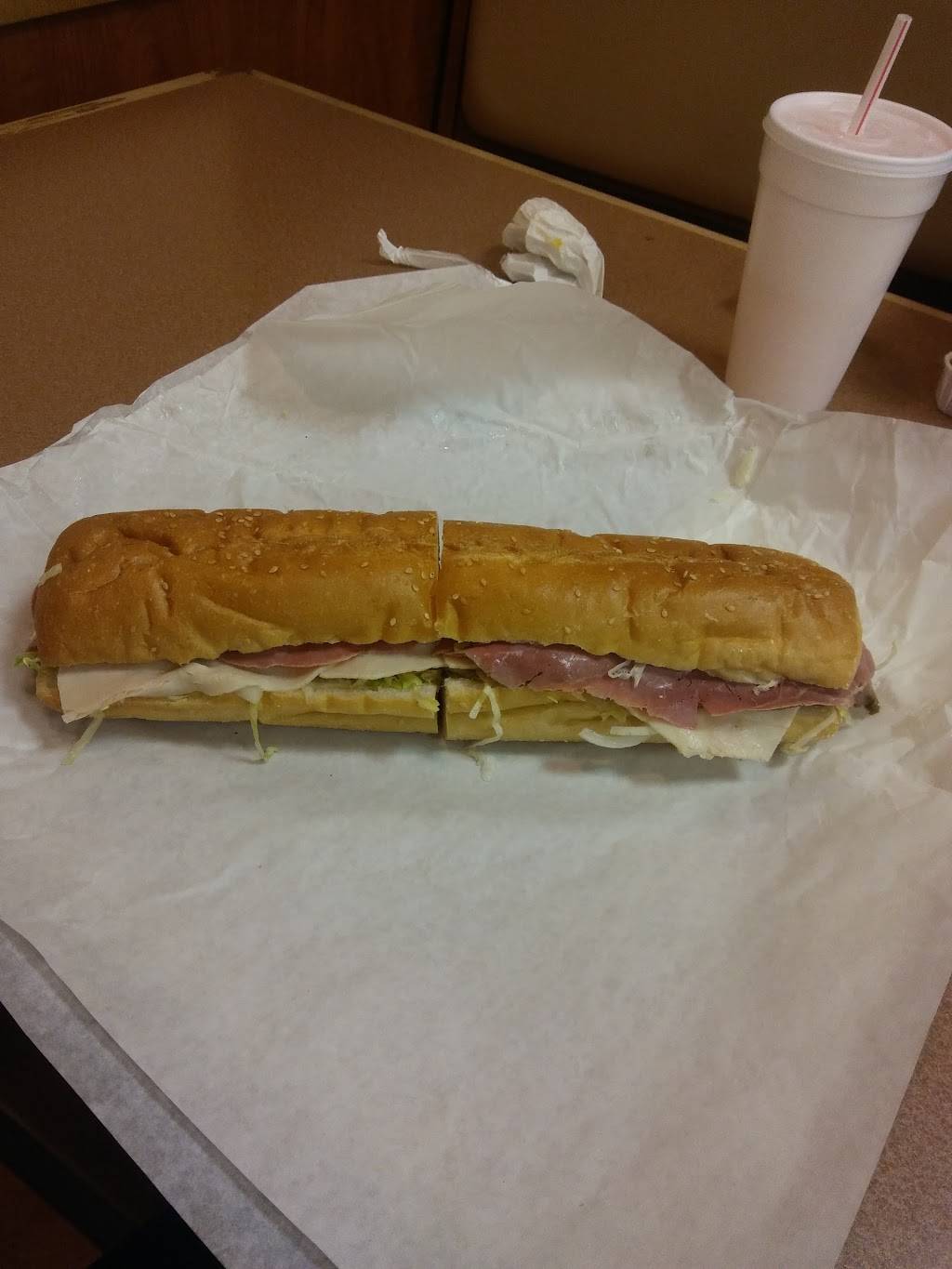 Panos Big Boy | restaurant | 732 Burnham Ave, Calumet City, IL 60409, USA | 7088915530 OR +1 708-891-5530