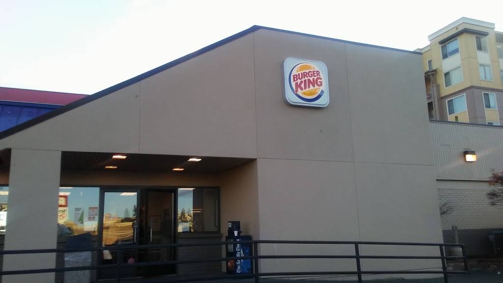 Burger King | restaurant | 13241 Aurora Ave N, Seattle, WA 98133, USA | 2063612571 OR +1 206-361-2571