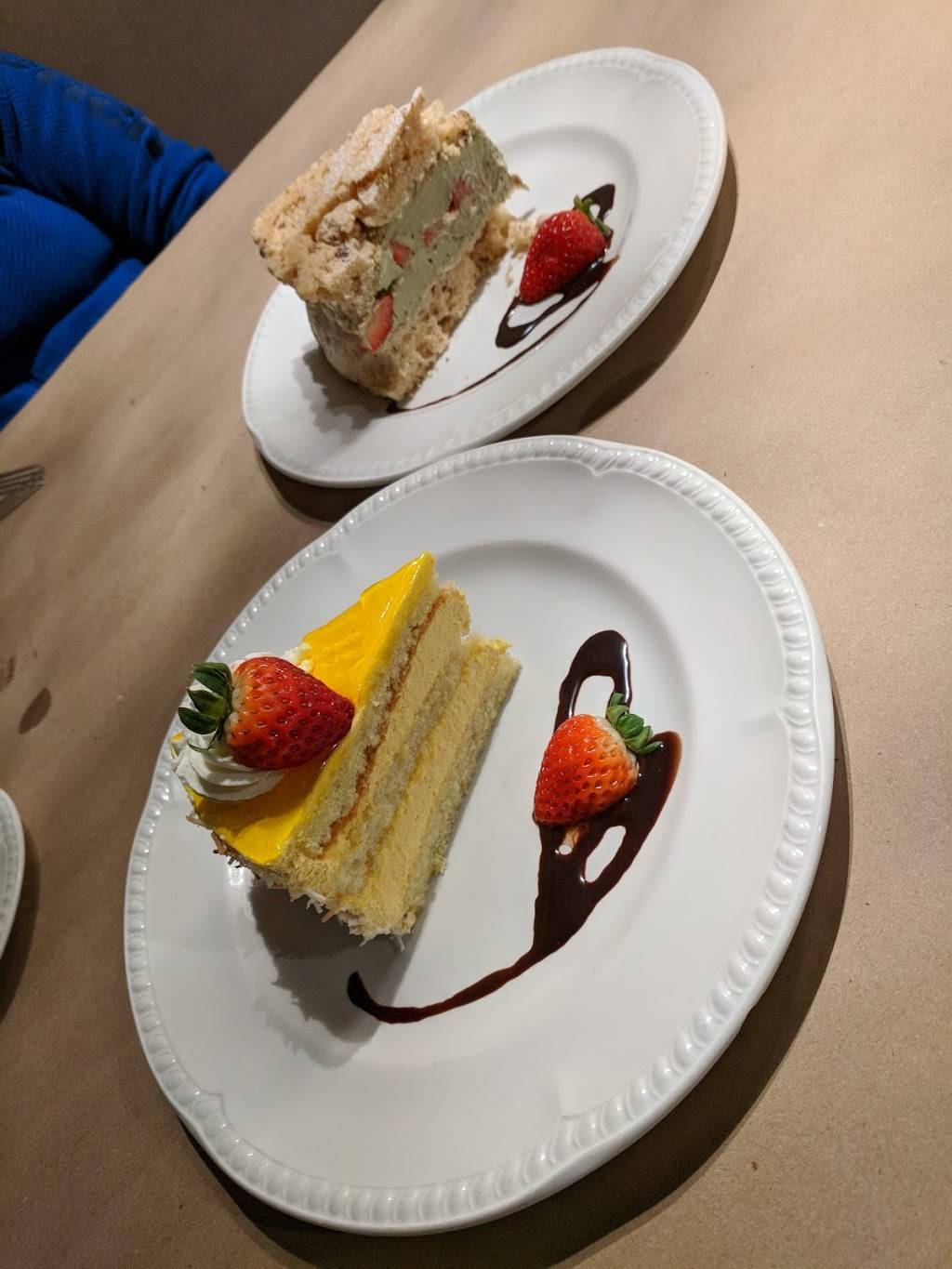 Maxim Restaurant | restaurant | 9665 Bayview Ave, Richmond Hill, ON L4C 9V4, Canada | 9058831465 OR +1 905-883-1465