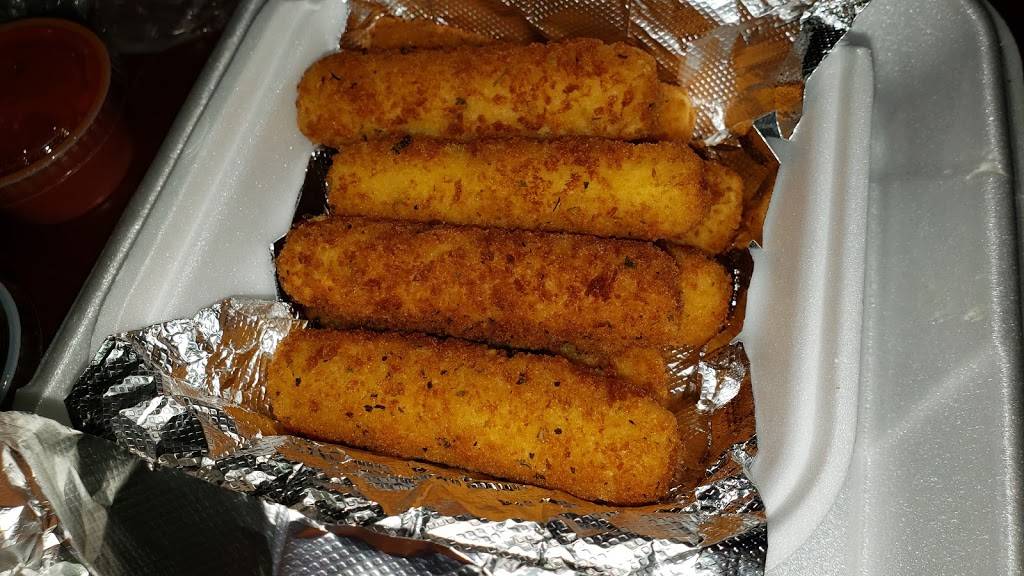 Dino’s Pizza Wings Subs | restaurant | 685 W Base Line St unit i, San Bernardino, CA 92410, USA | 9095716226 OR +1 909-571-6226