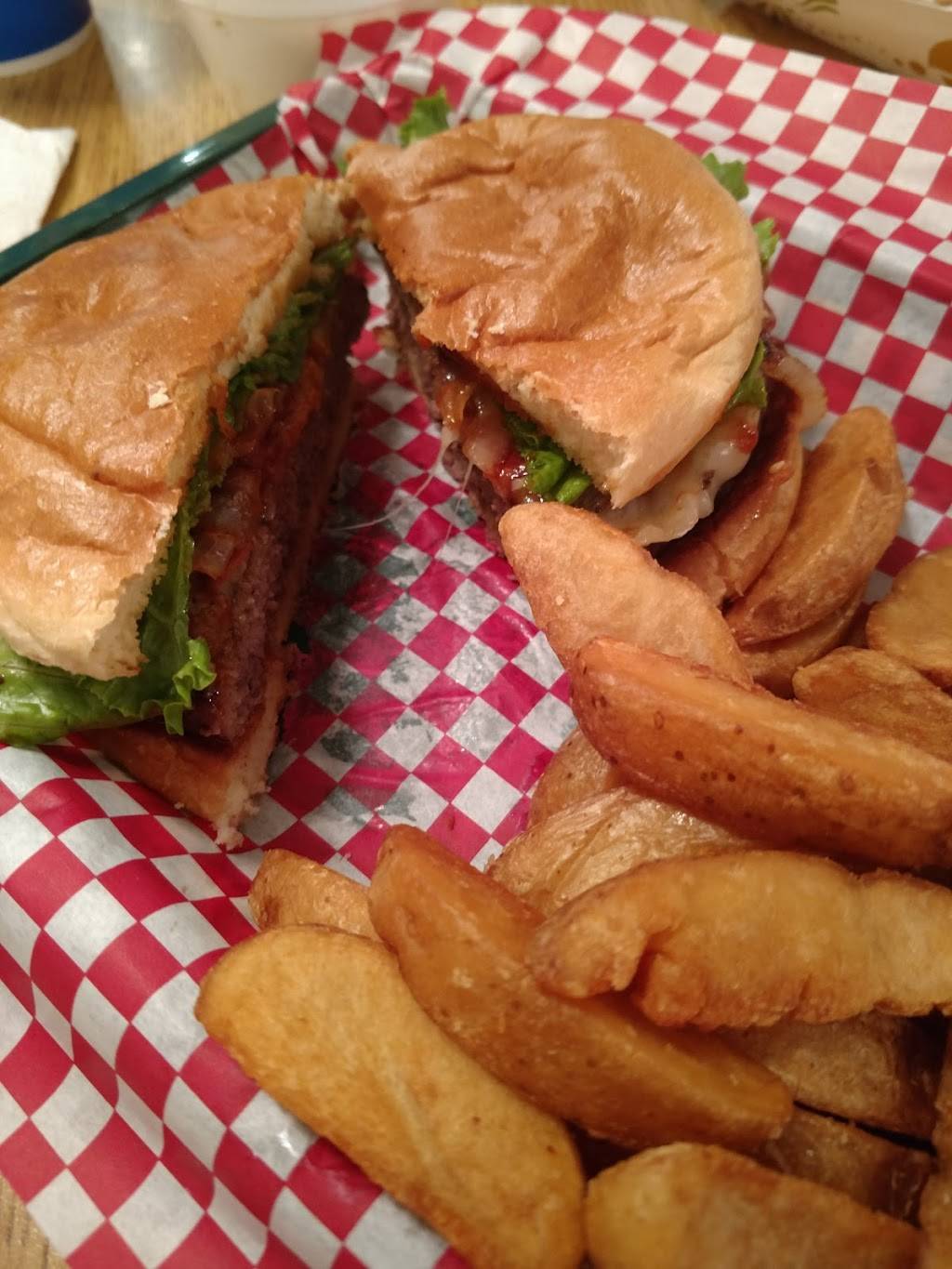 Fat Jacks Barbecue | restaurant | 6207 Monona Dr, Monona, WI 53716, USA | 6082214220 OR +1 608-221-4220