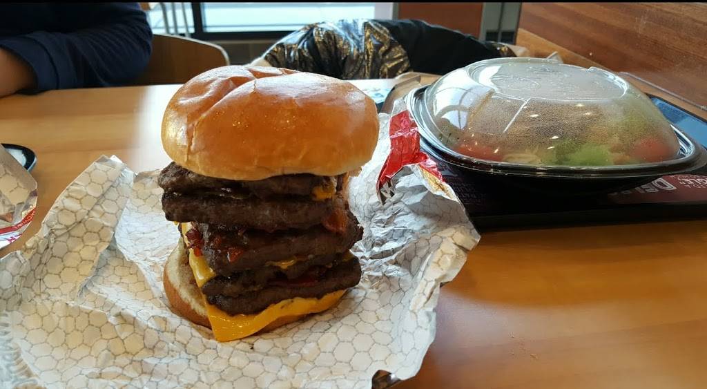 Wendys | restaurant | 110 Garfield Ave, Cranston, RI 02920, USA | 4013833200 OR +1 401-383-3200