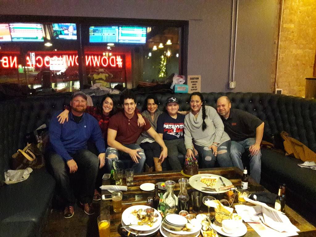 Downtown Social | restaurant | 386 W San Antonio St, New Braunfels, TX 78130, USA | 8302146650 OR +1 830-214-6650