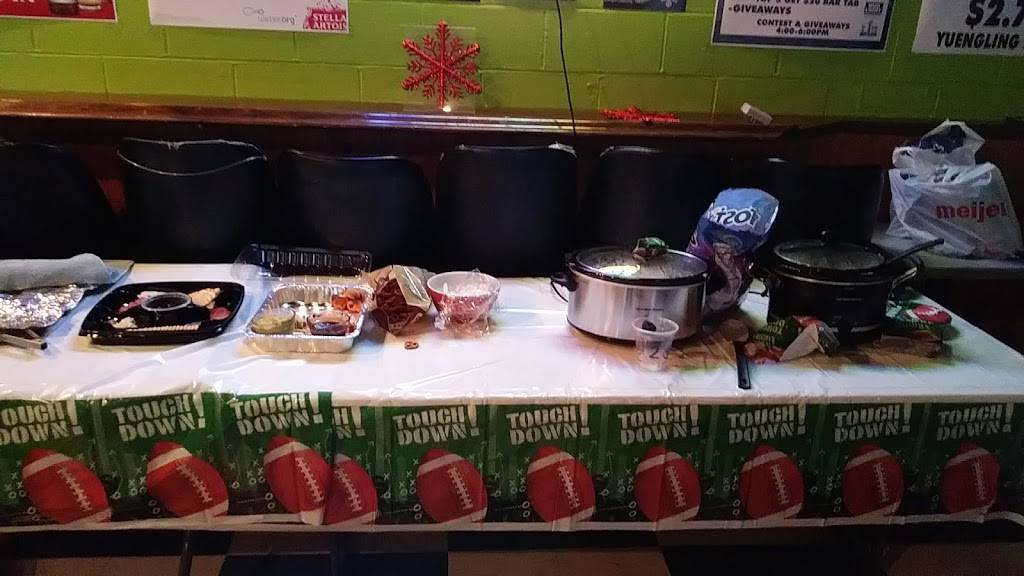 Sneaky Petes | restaurant | 3152 Lighthouse Dr, Fairfield, OH 45014, USA | 5138602221 OR +1 513-860-2221