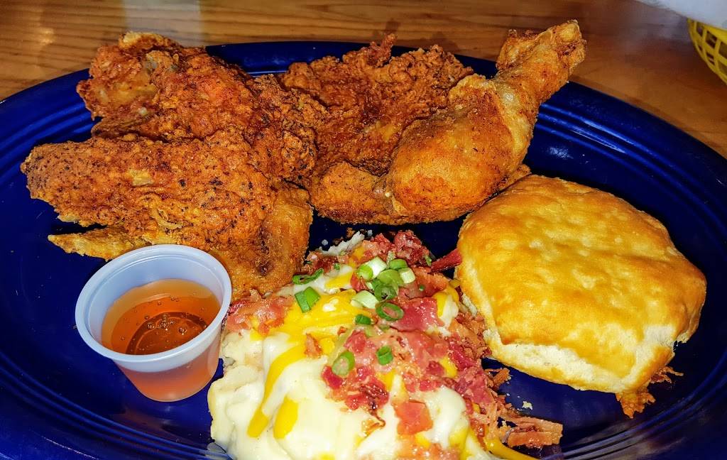 Quaker Steak & Lube | restaurant | 435 Boardman Poland Rd, Boardman, OH 44512, USA | 3307265823 OR +1 330-726-5823