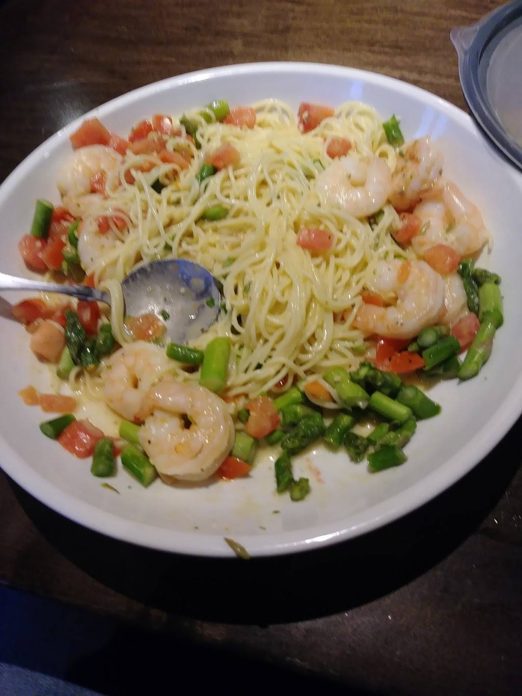 Olive Garden Italian Restaurant | meal takeaway | 100 W 125th St, New York, NY 10027, USA | 9175347937 OR +1 917-534-7937