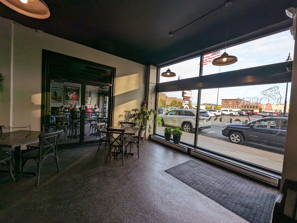 Pizzeria Dolorosa | restaurant | 115 4th St N, La Crosse, WI 54601, USA | 6085191836 OR +1 608-519-1836