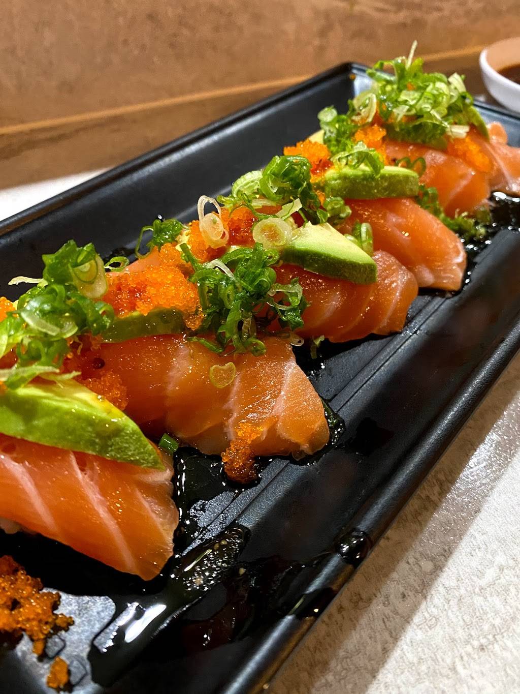 Mad Tuna | restaurant | 27540 Sierra Hwy, Canyon Country, CA 91351, USA | 6619771168 OR +1 661-977-1168