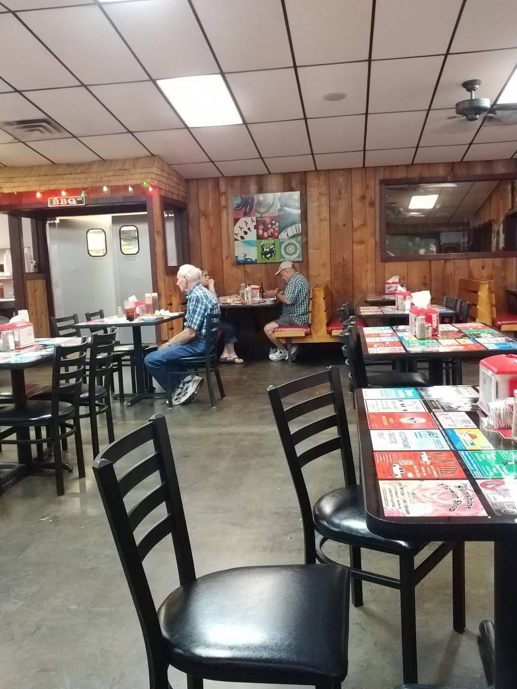 Punkins Bar-B-Que & Catfish | restaurant | 1911 W Grant Ave, Pauls Valley, OK 73075, USA | 4052382320 OR +1 405-238-2320