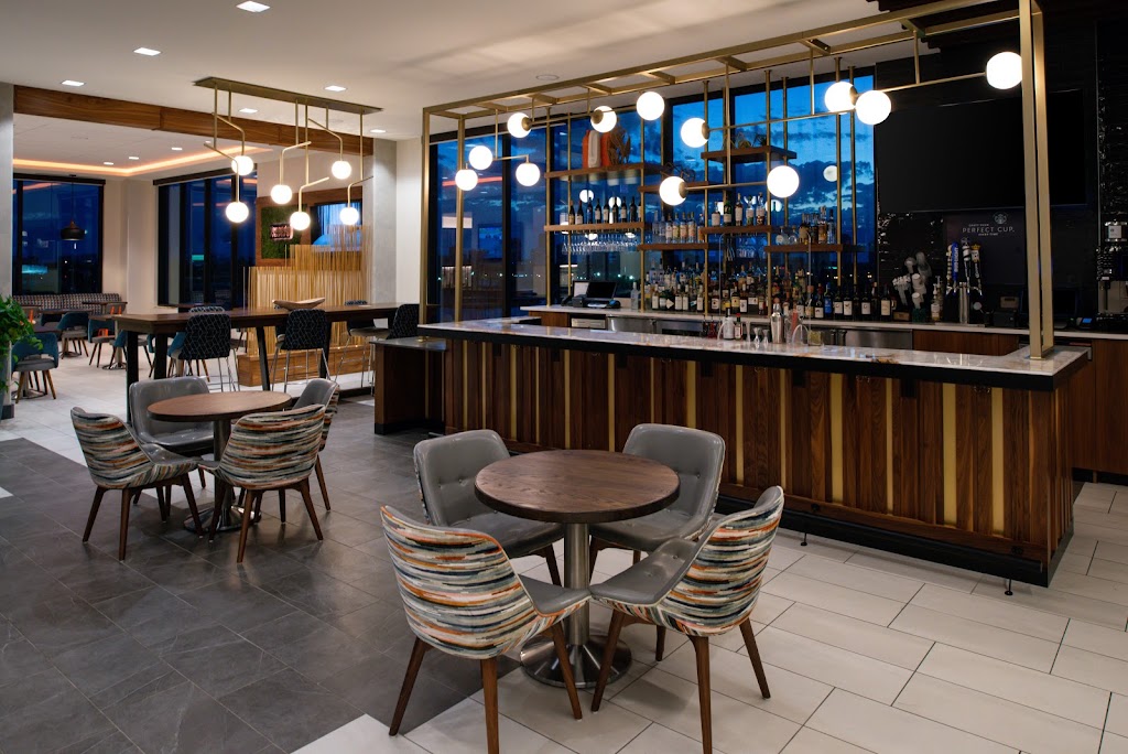 Kennedy Rooftop | restaurant | 1551 W North Ave, Chicago, IL 60622, USA | 7732706770 OR +1 773-270-6770