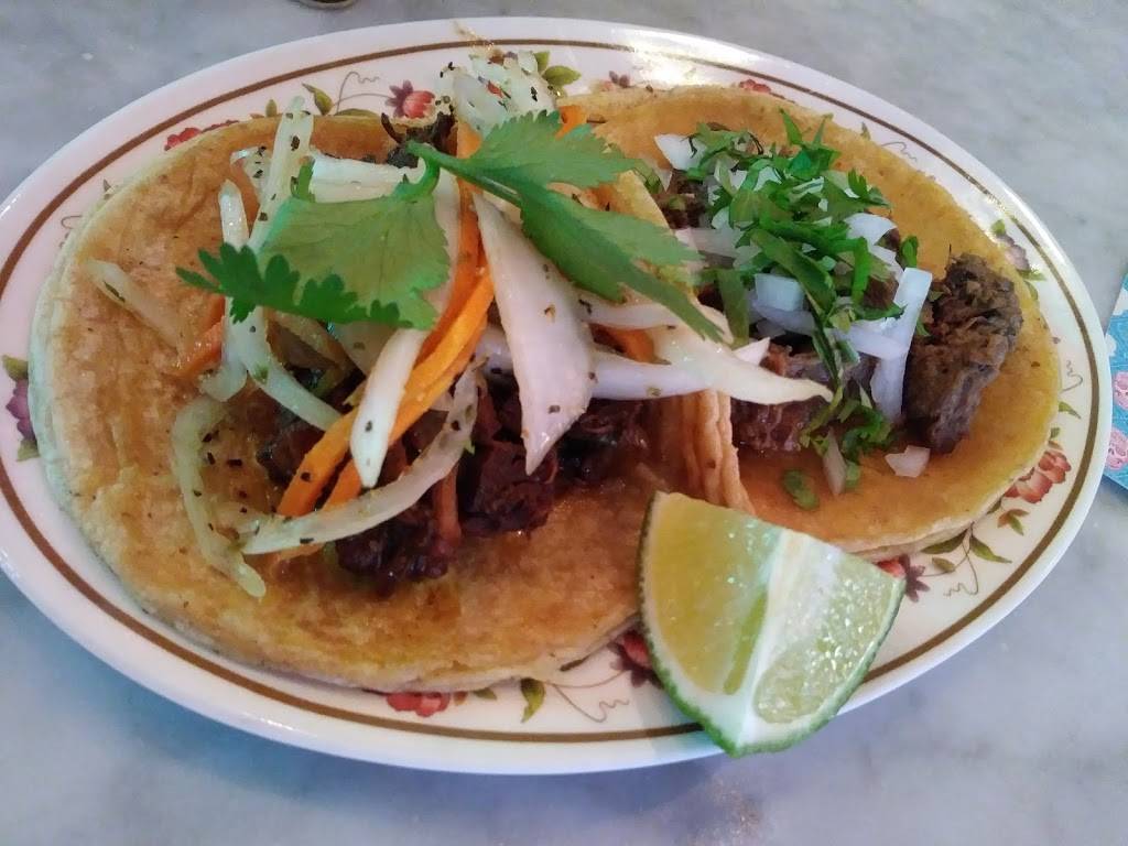 Broken English Taco Pub | restaurant | 1400 N Wells St, Chicago, IL 60610, USA | 3129517667 OR +1 312-951-7667