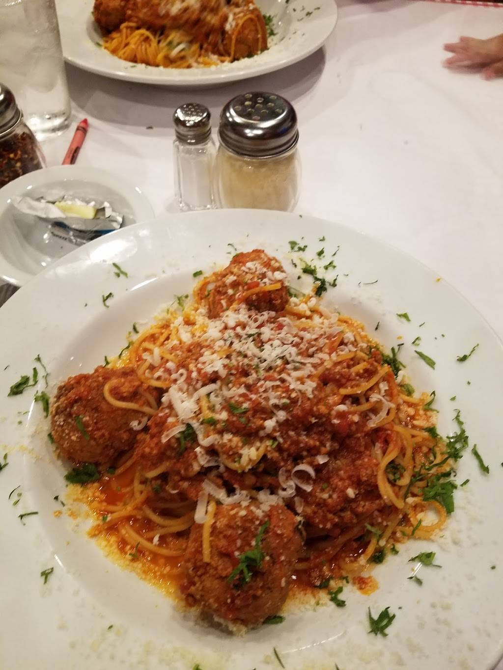 Lalos Ristorante Italiano | restaurant | 6100 Telegraph Rd, Ventura, CA 93003, USA | 8057654242 OR +1 805-765-4242