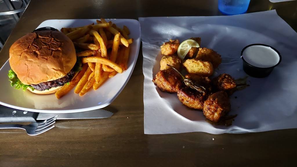 Knockout Sports Bar | restaurant | 2212 W Northwest Hwy, Dallas, TX 75220, USA | 4698720183 OR +1 469-872-0183