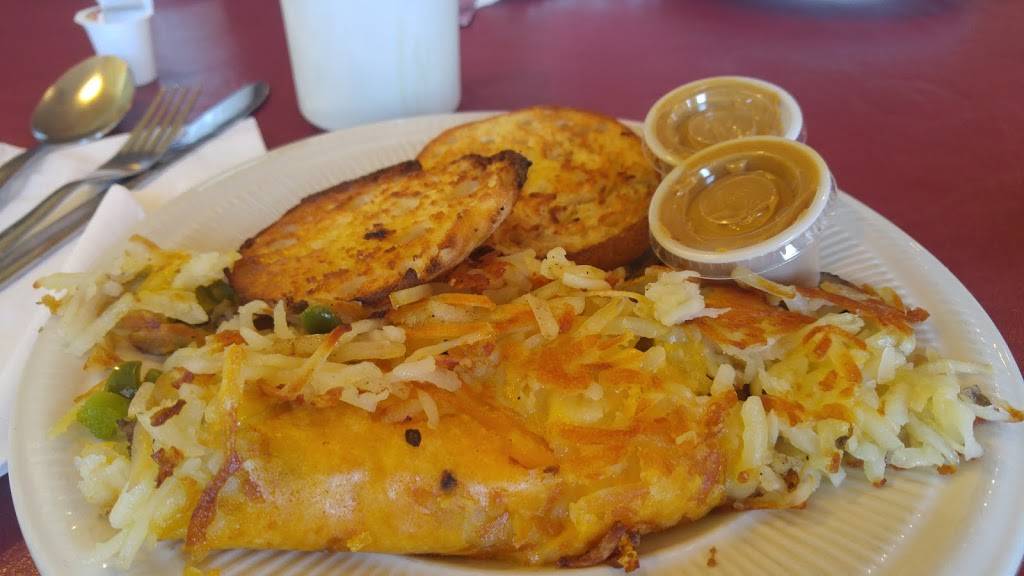 Moon Dance Cafe | restaurant | 7143 W 48th St, Fremont, MI 49412, USA | 2319249748 OR +1 231-924-9748