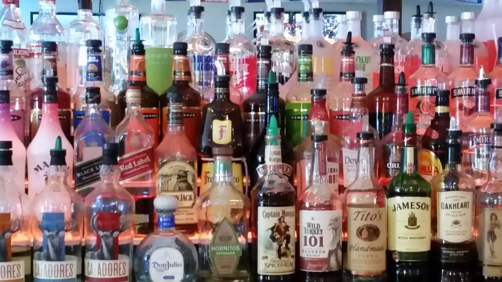 Outlaws Grill & Saloon | restaurant | 2167 Pickwick Dr, Camarillo, CA 93010, USA | 8054843691 OR +1 805-484-3691