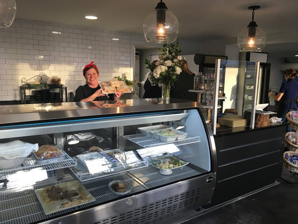 Lindseys Culinary Market | restaurant | 520 N Thomas St, Athens, GA 30601, USA | 7063530558 OR +1 706-353-0558