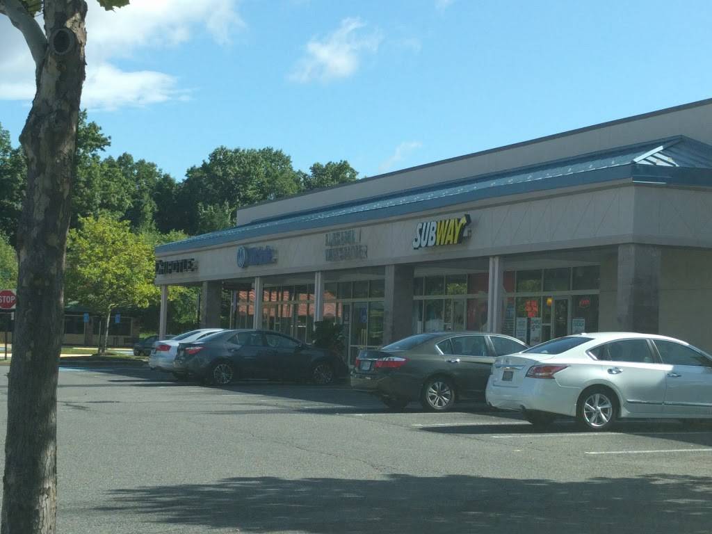 Subway | restaurant | 13048 Fair Lakes Shopping Center, Fairfax, VA 22033, USA | 7032222900 OR +1 703-222-2900