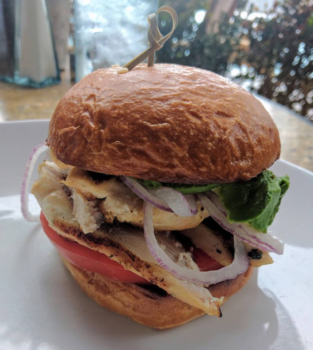 Coliseum Pool & Grill | restaurant | 22701 S Pelican Hill Rd, Newport Coast, CA 92657, USA | 8444430020 OR +1 844-443-0020