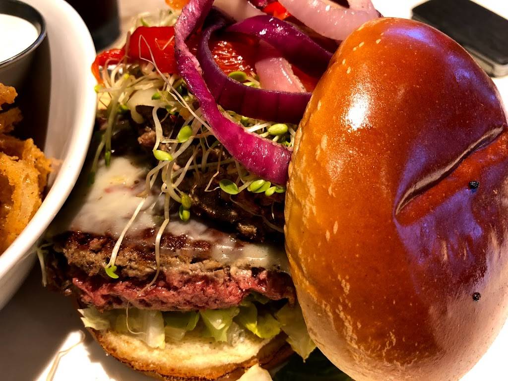 The Counter | restaurant | 2580 W El Camino Real, Mountain View, CA 94040, USA | 6509482333 OR +1 650-948-2333