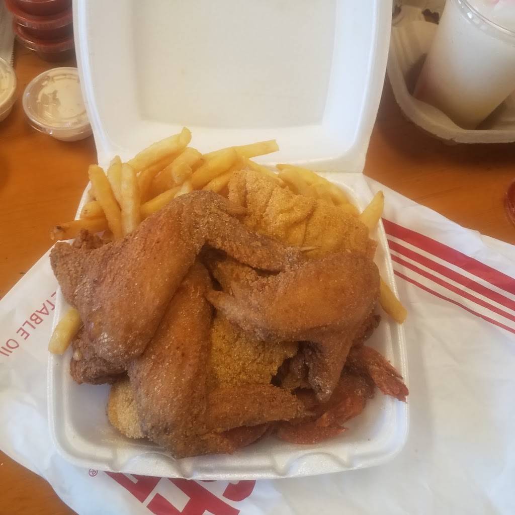 J J Fish & Chicken | restaurant | 3600 Macdonald Ave # A, Richmond, CA 94805, USA | 5102331110 OR +1 510-233-1110